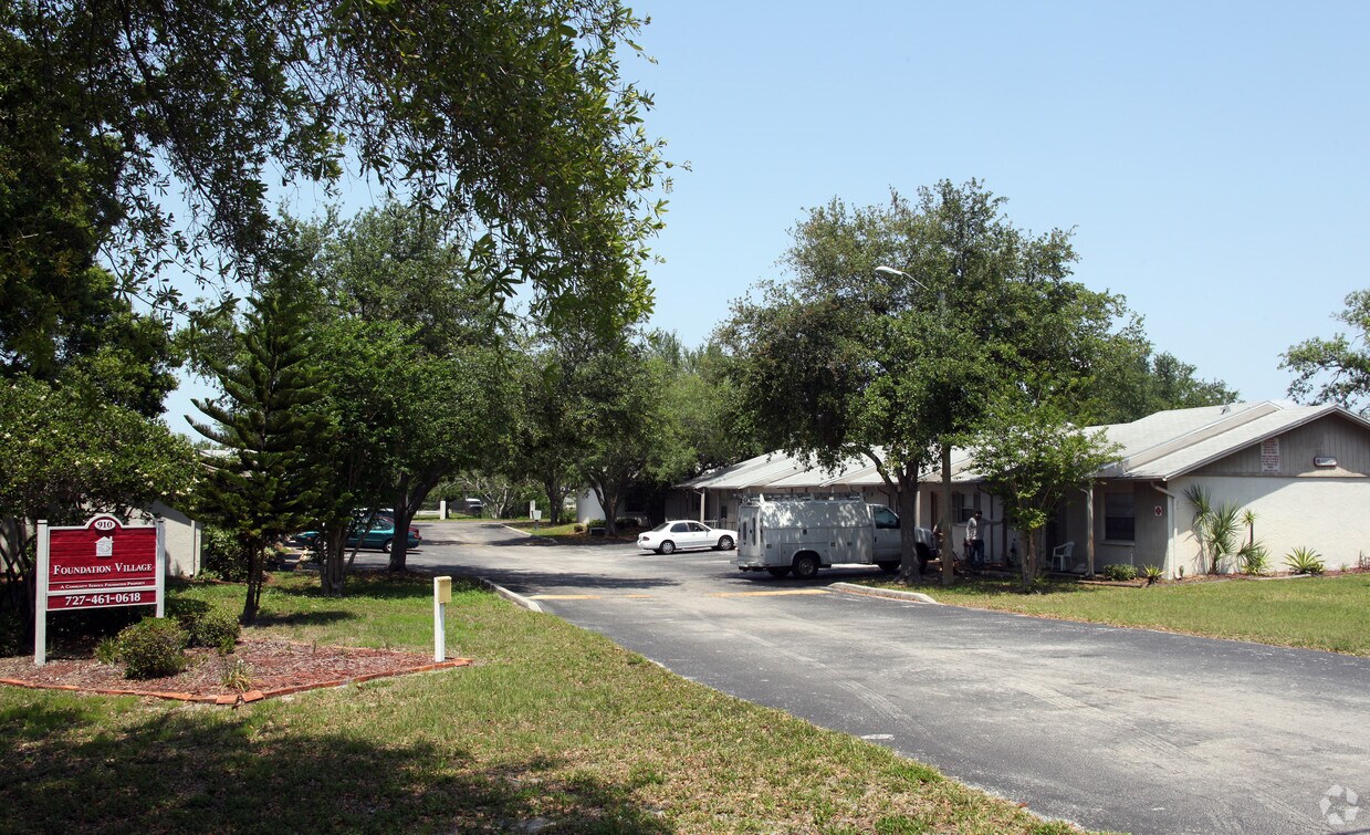Foto principal - Foundation Village