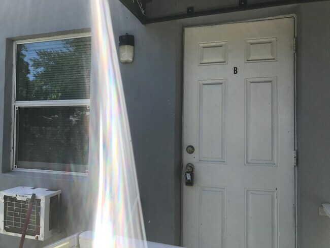 Foto del edificio - 338 NW 96th St