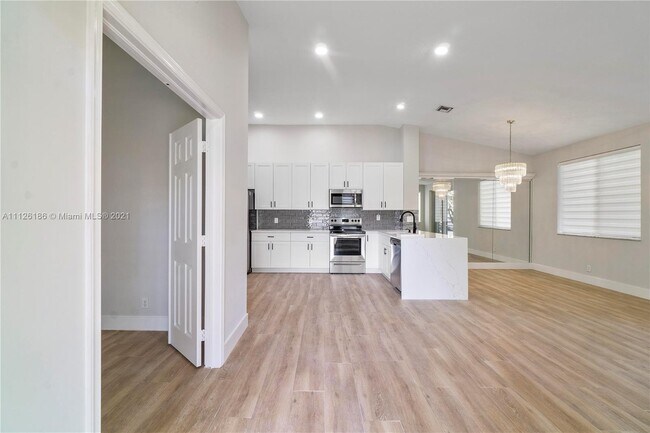 Building Photo - 851 NW 42nd Pl
