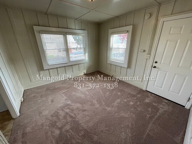 Building Photo - Recently Remodeled 1-Bed 1-Bath Home Locat...