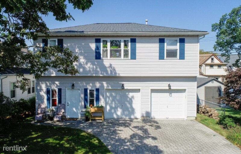 Primary Photo - 2 br, 2 bath House - 316 Fourth Ave