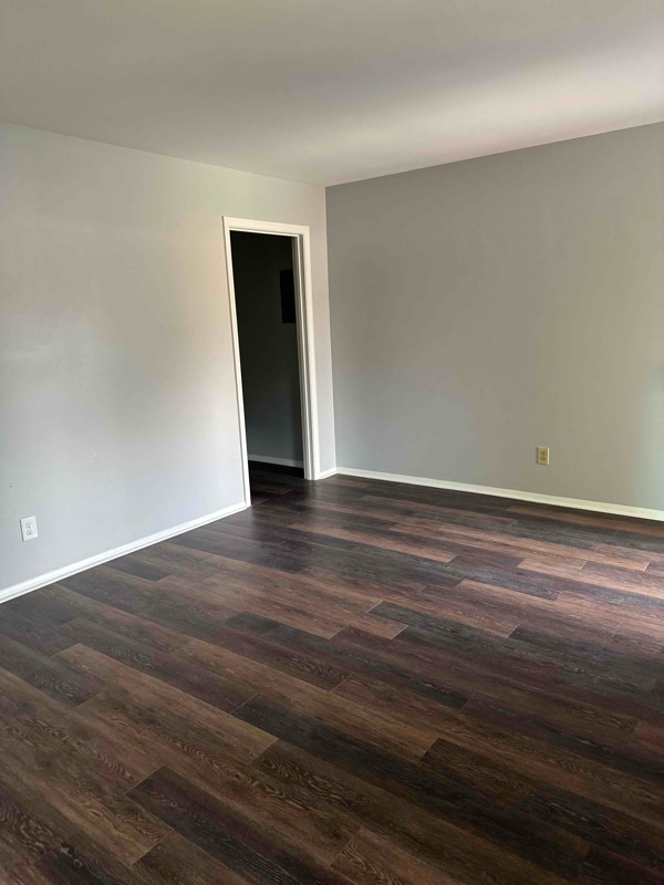 Building Photo - 1310 Queens Rd