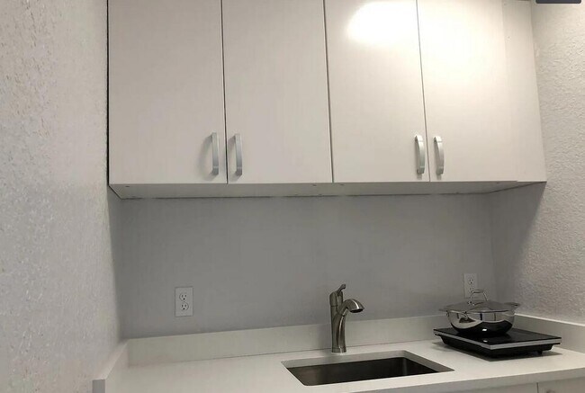 Foto del edificio - 3532 N Dixie Hwy