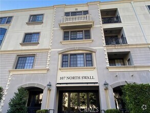 Building Photo - 107 N Swall Dr