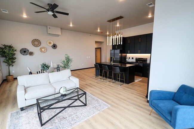 Interior Photo - Azure - 3340 Craig Road