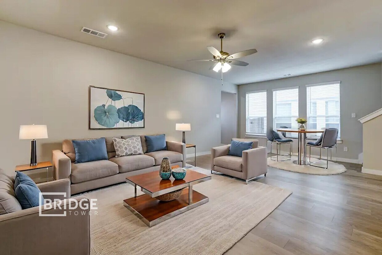 Foto principal - 4143 Tobin Dr