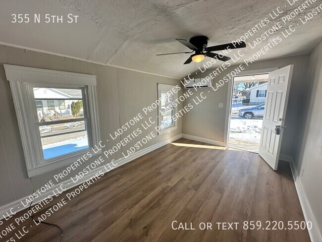 Foto del edificio - 355 N 5th St