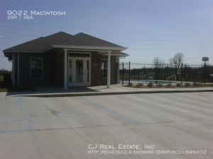 Building Photo - 9022 SW Macintosh Dr