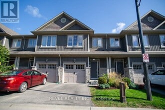Building Photo - 80 Willow St