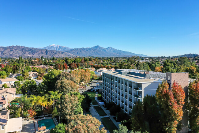 Vista aérea del complejo - West Park Senior Living