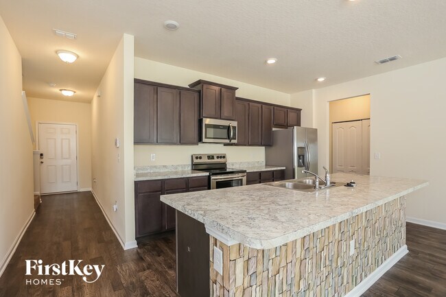 Foto del edificio - 8315 Cape Fox Dr