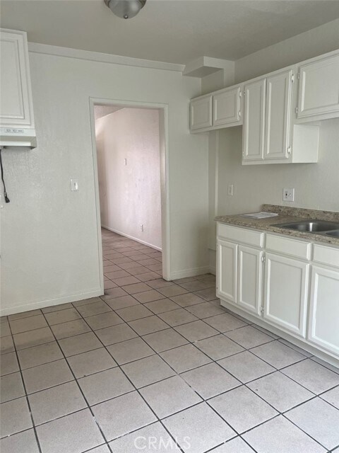 Building Photo - 7716 Walker Ave