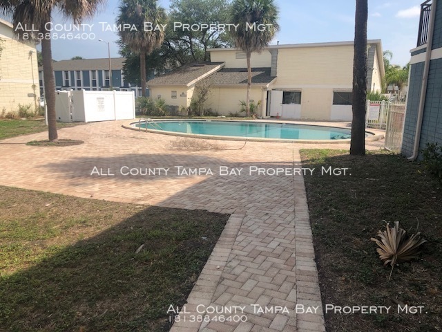 Primary Photo - 7401 Palmera Pointe Cir