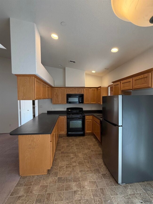 Building Photo - 3090 S Ragen Dr