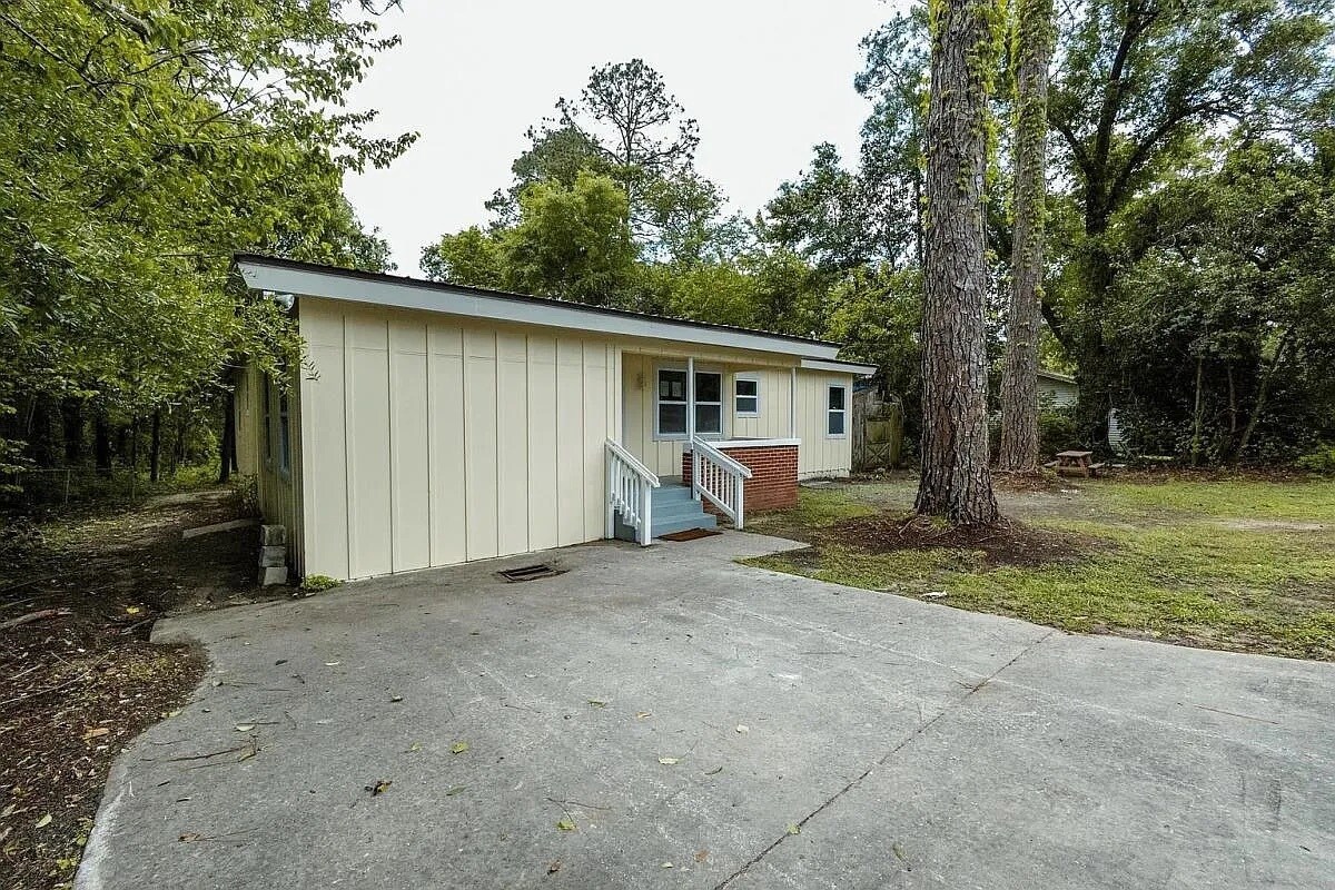 Foto principal - 799 S Pat Thomas Pkwy
