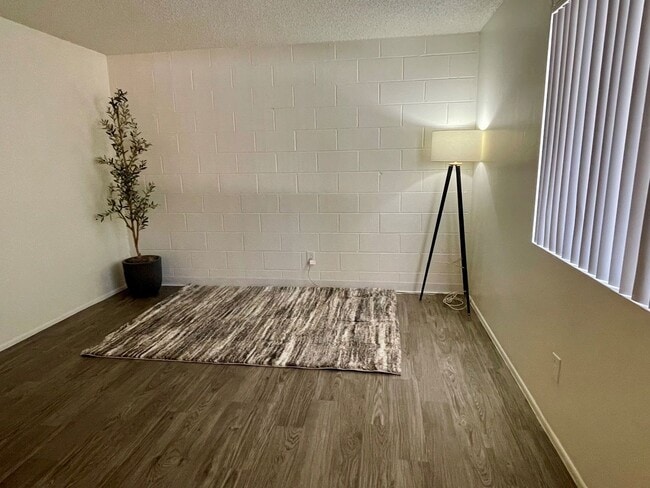 Interior Photo - The Lowell Apartments