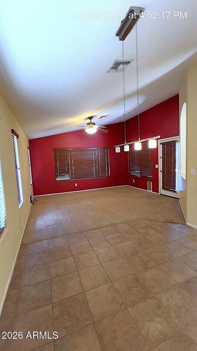 Foto del edificio - 5431 N Ormondo Way