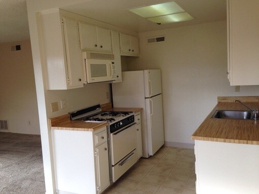 Kitchen - Matheson Apartments