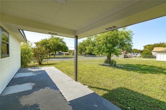Building Photo - 50204 Indian Creek Dr
