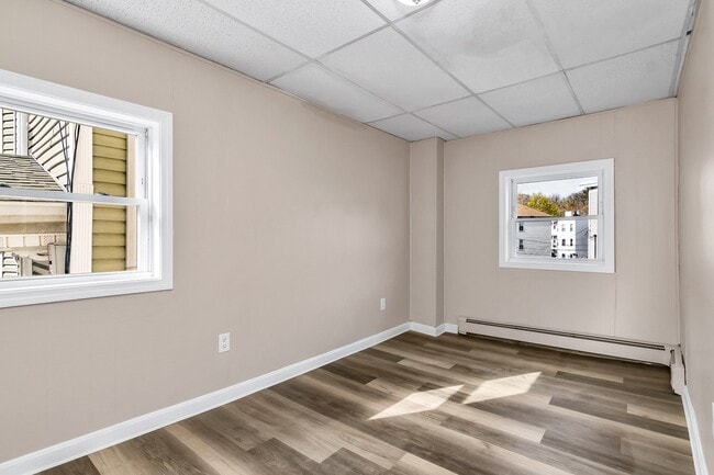 Building Photo - 153 Union St