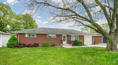 Building Photo - 907 Klotz Rd