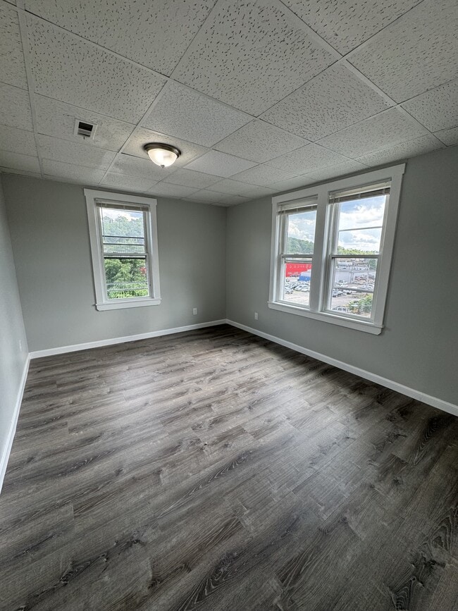 Building Photo - 7 Muskeego St