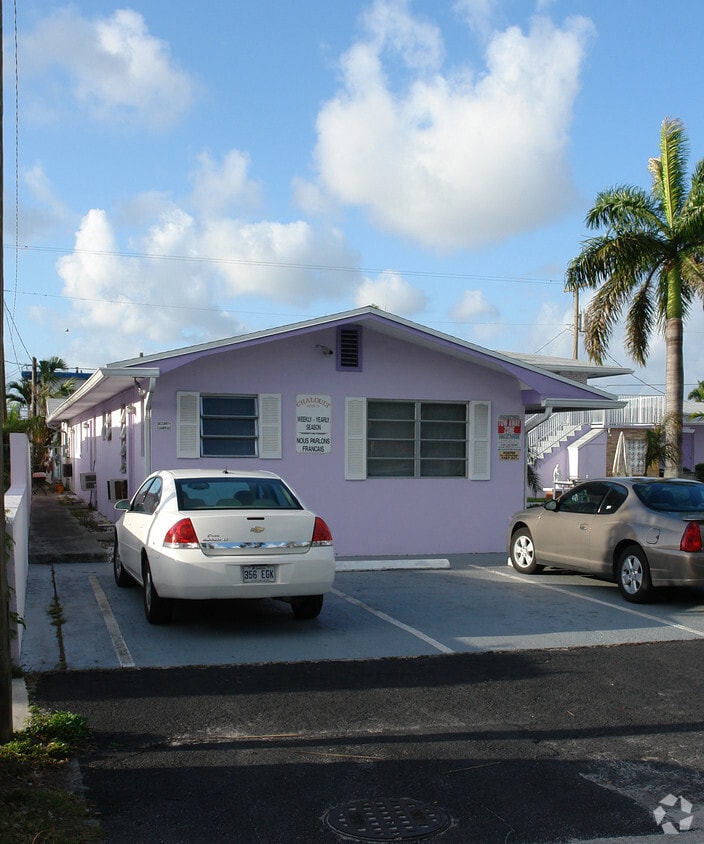 Building Photo - 1826 Sherman St