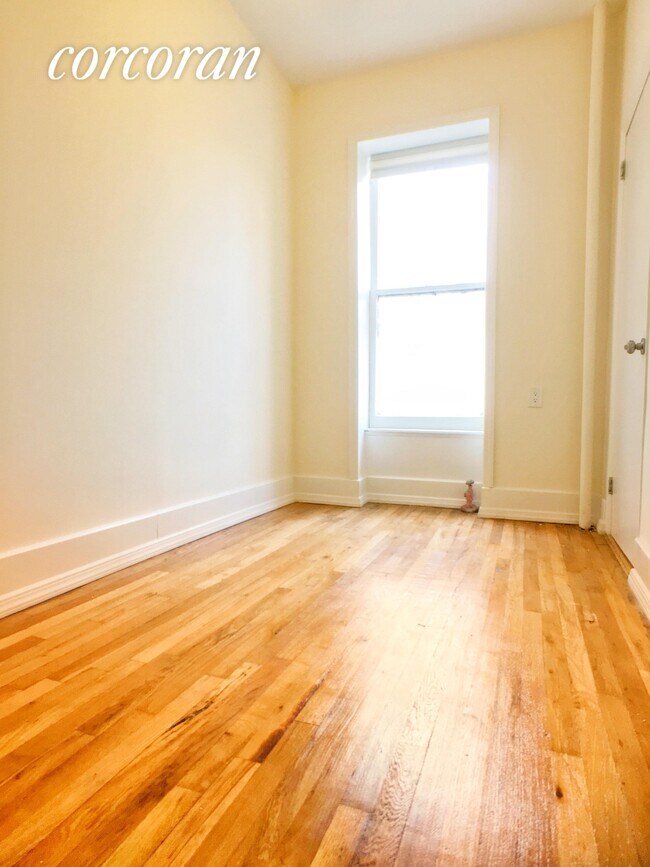 Building Photo - 344 E 58th St