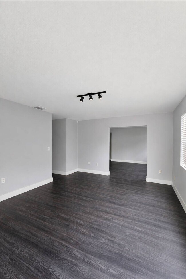 Foto del edificio - 3216 SW 23rd Terrace