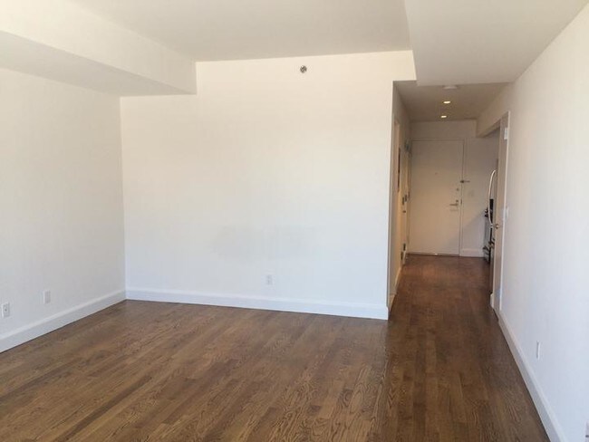 Building Photo - 227 Schermerhorn St