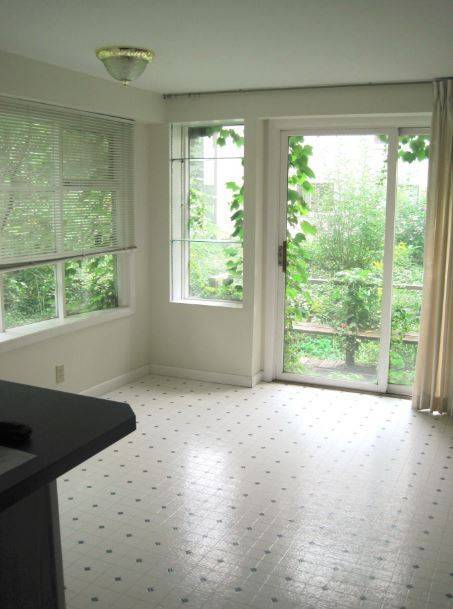 Kitchen - 136 Judd Falls Rd