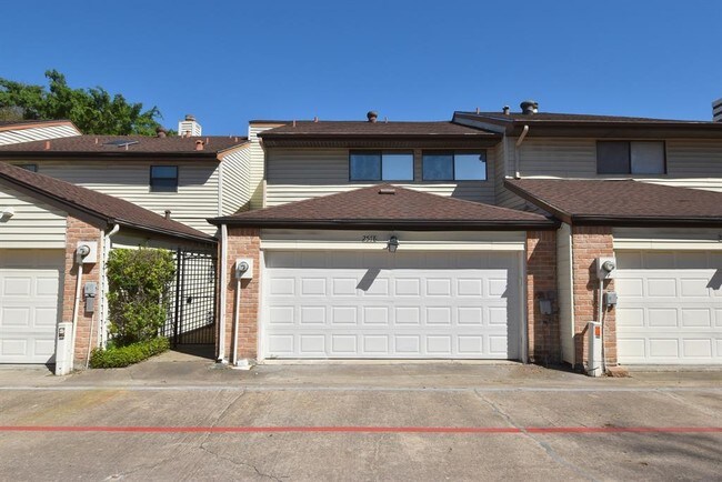 Foto del edificio - 2578 Bering Dr