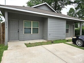 Building Photo - 903 Reeves St