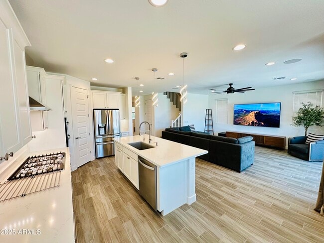 Building Photo - 5535 W Western Star Blvd