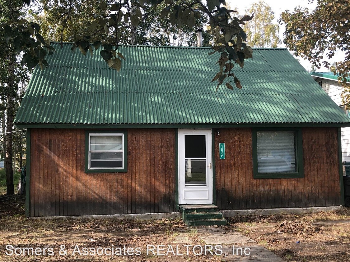 Primary Photo - 3 br, 1.5 bath House - 1526 Eielson St