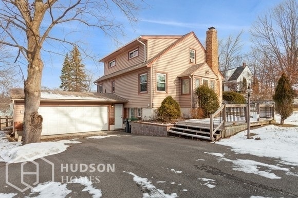 Primary Photo - 1643 Van Hoesen Rd
