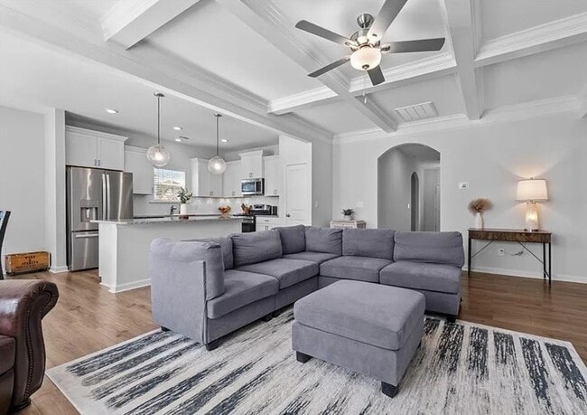 Foto del edificio - 6232 Cadence Dr