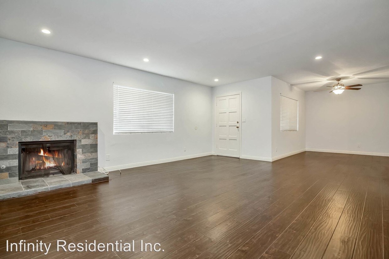 Primary Photo - 1340 S Knott Ave