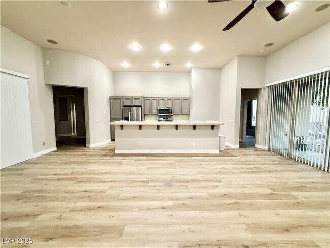 Foto del edificio - 101 Emerald Dunes Cir