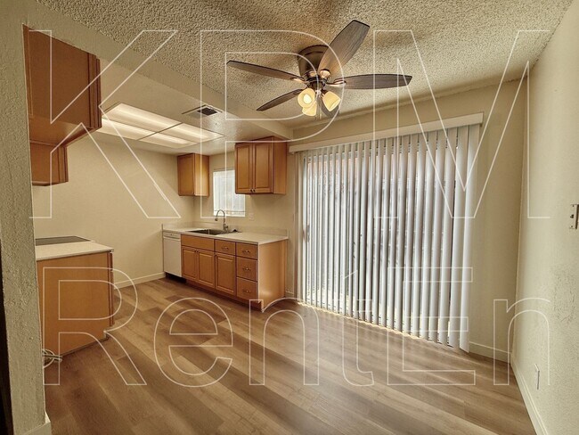 Foto del edificio - 3003 Amherst Dr