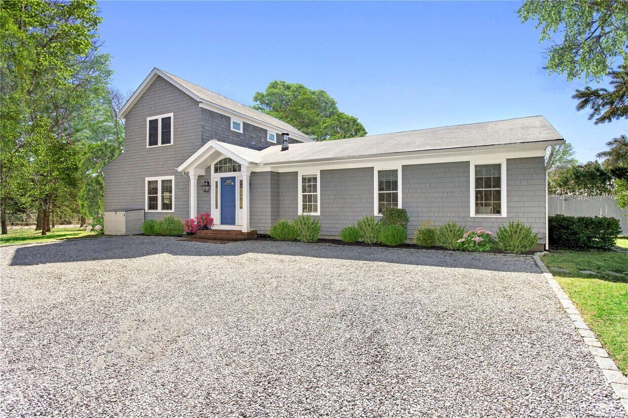 48 Riverdale Dr, Hampton Bays, NY 11946 House for Rent in Hampton