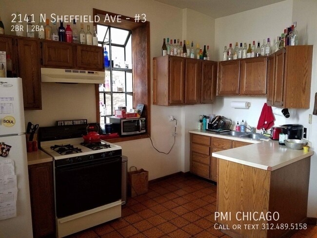 Foto del edificio - 2141 N Sheffield Ave