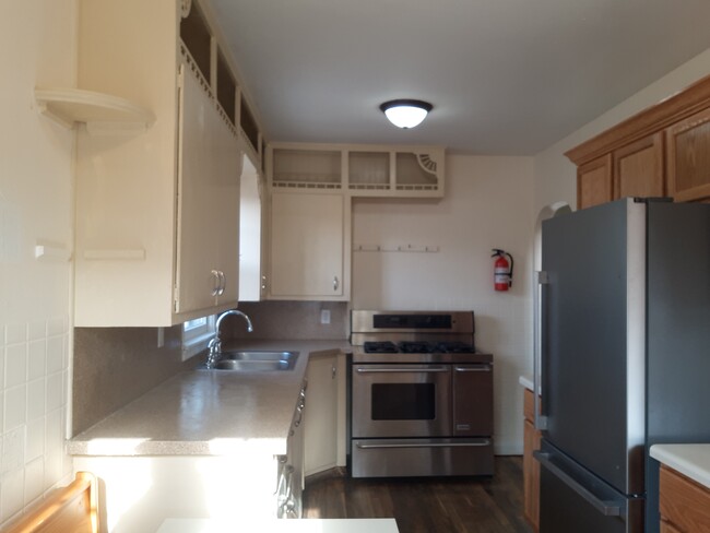 Kitchen - 801 N 10th St