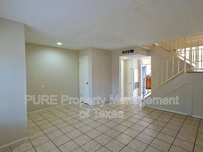 Building Photo - 9611 Covey Ridge Ln