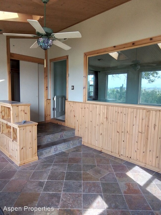 Building Photo - 4 br, 2 bath House - 4555 Baxter Lane