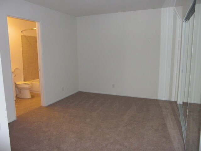 Foto del edificio - 3643 S Bear St