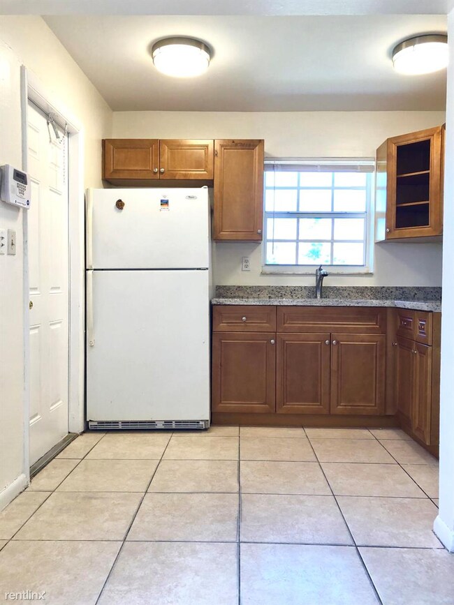 Building Photo - 3 br, 2 bath House - 5932 McKinley St