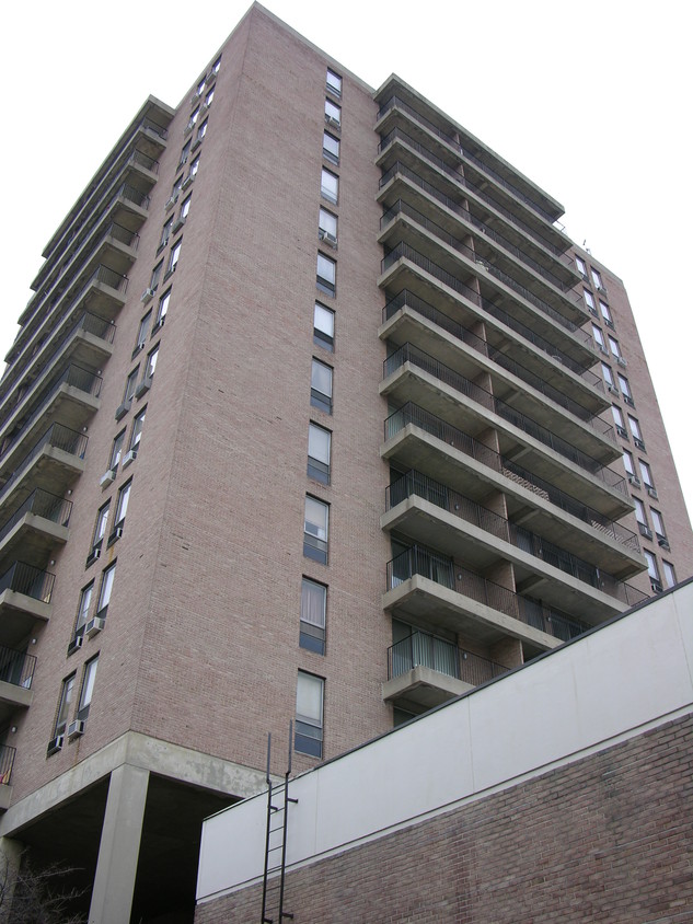 Building Photo - Washington Towers