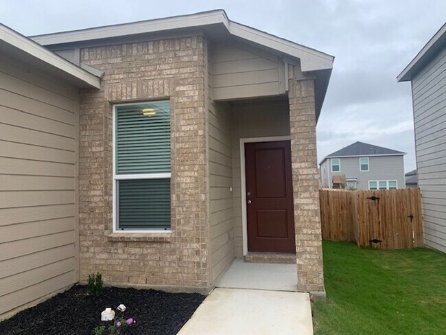 Building Photo - ONE STORY  |  NO CARPET  |  9' CEILING  |  EASY MAINTENANCE  |  2 CAR GARAGE  |  BUILT IN 2023