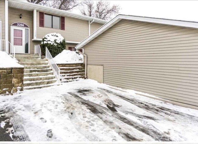 Foto del edificio - 3256 Dodd Ln